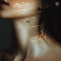 Julian Jordan, Nouni